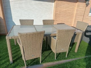 Mesa y 6 sillas de jardín ratán