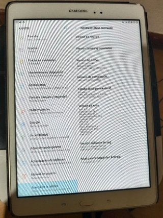 Samsung Galaxy Tab A SM-T550 Blanca + Funda