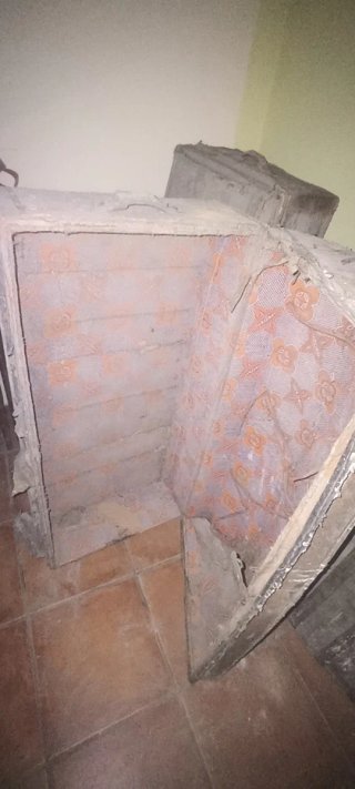 Baúl antiguo madera 200 años