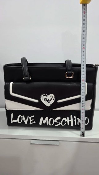 Bolso Love Moschino Graffiti Negro y Blanco
