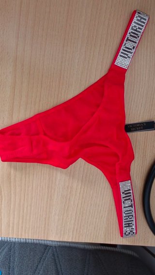 Braga Victoria's Secret Roja con Brillantes