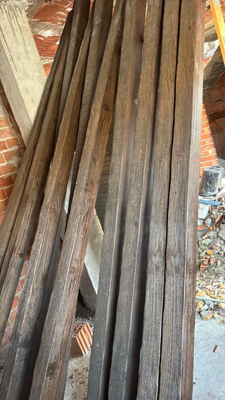 Vigas imitación madera de porexpan