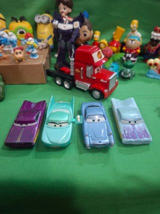 Lote de coches de juguete