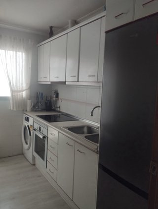 Se alquila piso en centro de Valdepeñas, 4 hab.