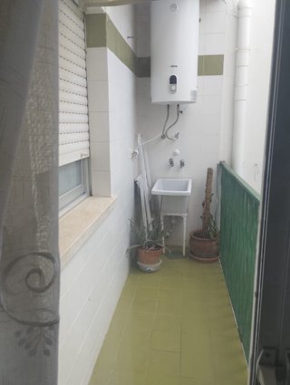 Se alquila piso en centro de Valdepeñas, 4 hab.