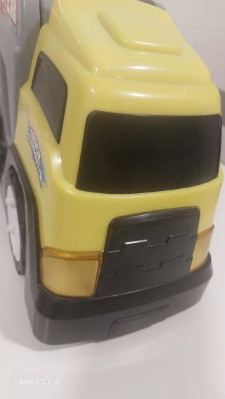 Camión Transportador de Juguete con Coches