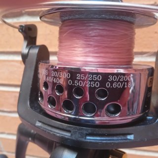 Caña de pescar carpfishing y carrete