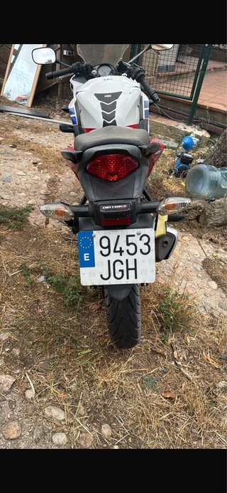 Honda CBR 2015 - 14800 km