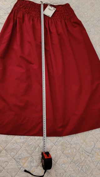 Falda midi Mango roja