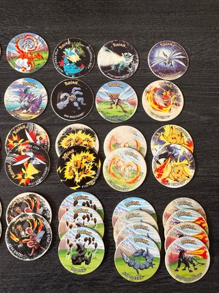 Lote 45 Tazos Pokémon League Matutano 2002