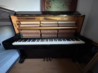 Piano de pared Yamaha U1 URGE!!