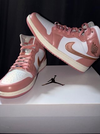 Nike Air Jordan 1 Mid SE Red Stardust