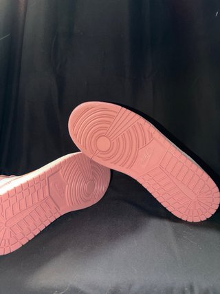 Nike Air Jordan 1 Mid SE Red Stardust