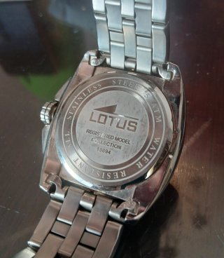 Reloj Lotus "Nuevo"
