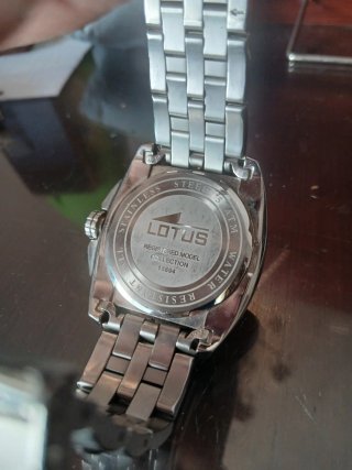 Reloj Lotus "Nuevo"