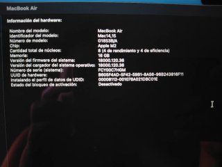 MacBook Air 15", M2, 16GB, 1TB SSD. STARLIGHT