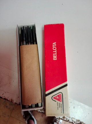 Lote de limas Bellota: 3 cajas (150) + 60 sueltas