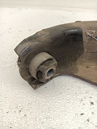 BRAZO SUSPENSION DELANTERO IZQUIERDO DACIA LOGAN
