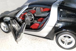Smart Roadster Coupe Bburago 1:18 MINT Mercedes It