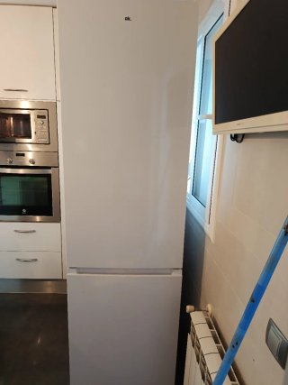 Frigorífico combi OK. 13 meses uso con factura