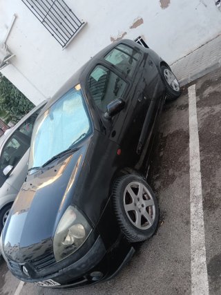 Renault Clio 2004