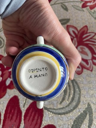 Zuccheriera dipinta a mano in ceramica