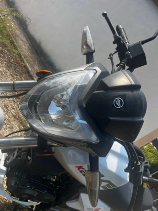 Moto Keeway RKS 125 Blanca