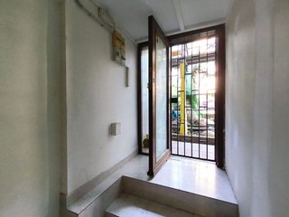 Local comercial en alquiler en Les Tres Torres en Barcelona
