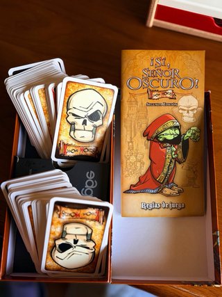 Juego de cartas Si, Señor Oscuro
