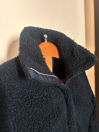 Chaqueta H&M efecto borreguito negra XS