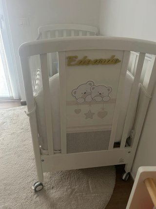 Culla per neonato in legno