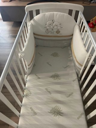 Culla per neonato in legno