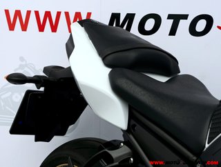 YAMAHA FZ8-N