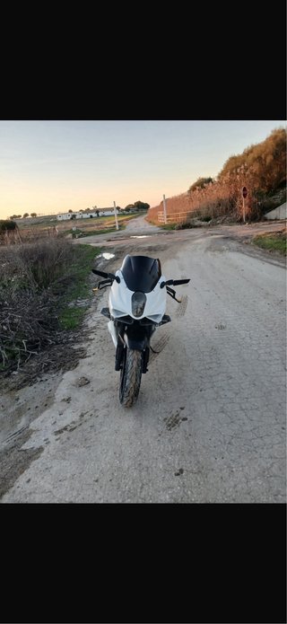 Hyosung GT650R 2010 Blanca