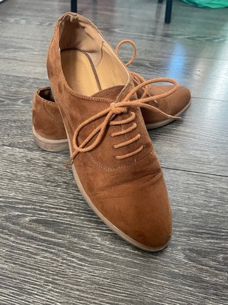 Zapatos planos Primark cordones marrones talla 38