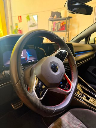 Volkswagen Golf GTI 245