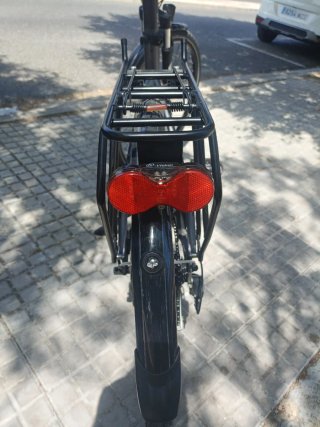 Bicicleta urbana negra