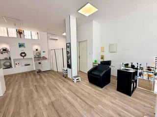 Local comercial en venta en Poligono Norte - Villegas - La Fontanilla en Sevilla