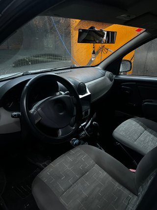 Dacia Sandero 2012