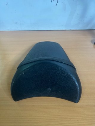 Asiento trasero Kawasaki Z650 2021