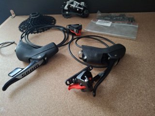 GRUPO SRAM RIVAL 1 HRD