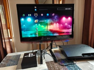 Consola PS3 2 mandos y disco duro 2 Tb Leer