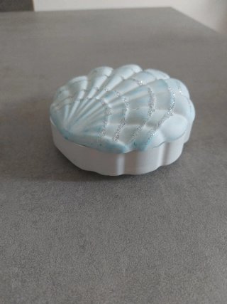 Portagioie conchiglia dipinto a mano