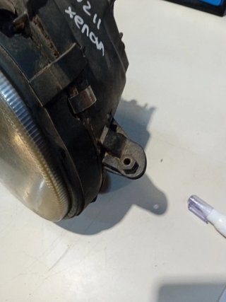 Faro Xenon  Derecho Mercedes W211,SOPORTE ROTO
