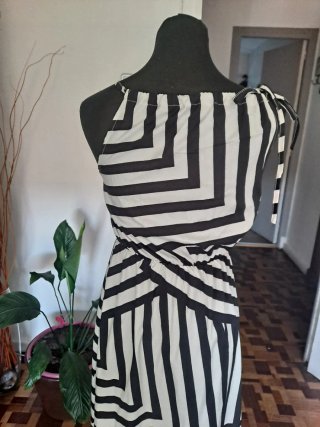 Vestido largo rayas blanco y negro