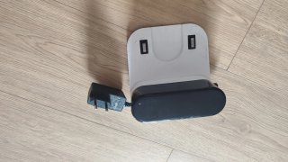 Robot Aspirador y Fregasuelos Laresar