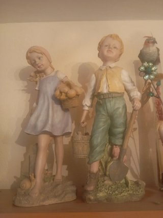 Figuras Niños Antiguas Cesta y Pala