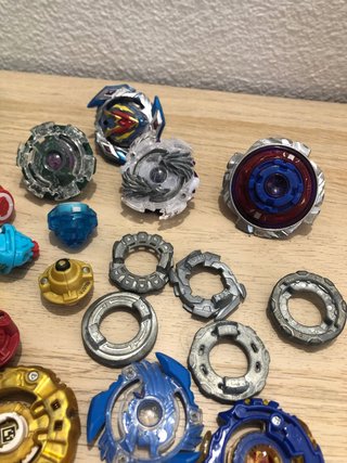 Lote Beyblade Burst y Metal Fusion
