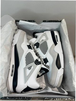 Jordan AJ4 Retro Talla 40 Nuevas