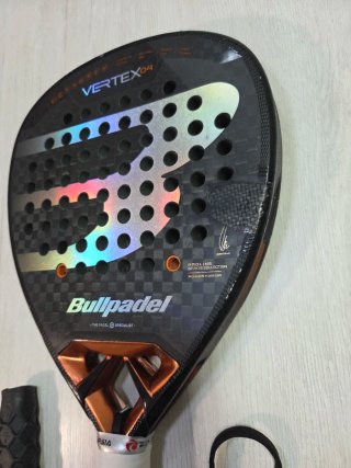 Bullpadel Vertex 04 2025 reparada